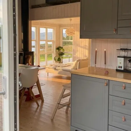 Ferienhaus Oceanview Sleeps 6 - Sauna - Private Terrace *